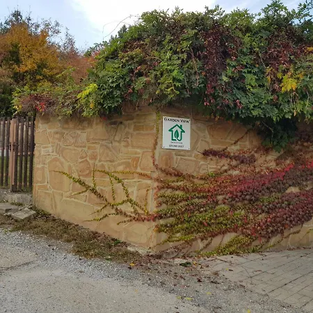 Garden View Holiday home Drienica