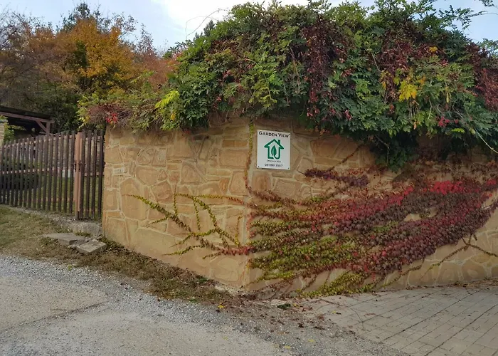 Garden View Nyaraló Felsősom